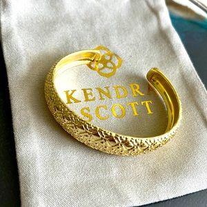 Kendra Scott Harper Cuff Bracelet in Gold